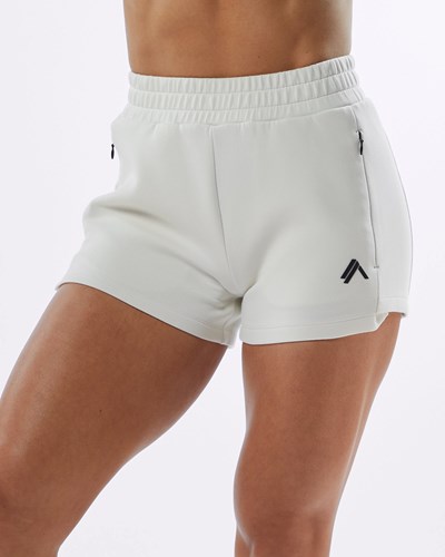 Cream Alphalete Interlock Knit 3.5" Short | 09738-ELMI