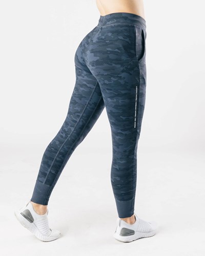 Dark Navy Camo Alphalete 4-Way Stretch Jogger | 47381-SARI