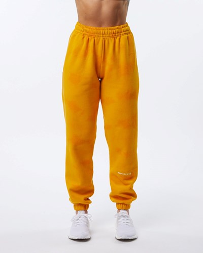 Golden Sun Alphalete Washed 30" Fleece Jogger | 94362-PKZS