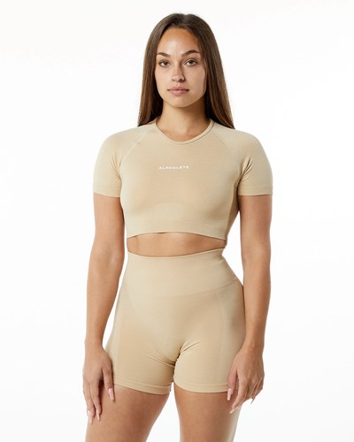 Hazelnut Alphalete Cropped Seamless Short Sleeve | 64137-RVUF