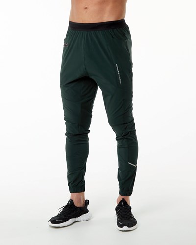 Hunter Green Alphalete Lightweight 4-Way Stretch 29" Training Pant | 01685-OTYF