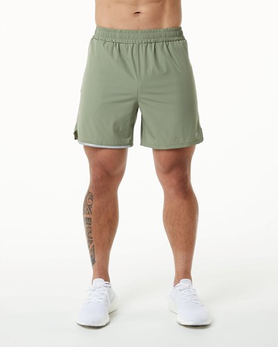 Light Olive Alphalete Woven 4-Way Stretch 5" Short | 02853-PQCB
