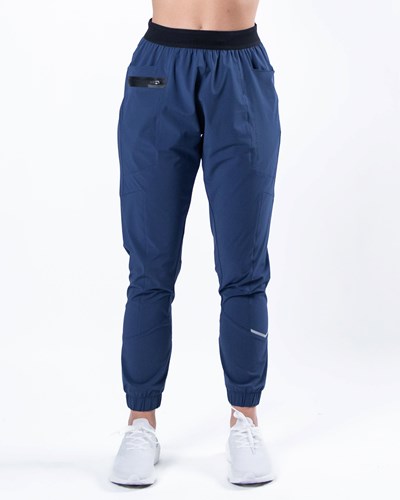 Oceania Alphalete Woven 4-Way Stretch 28" Pant | 51867-LSME