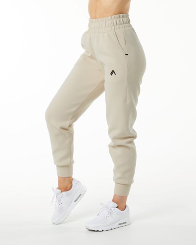 Vanilla Alphalete Interlock Knit Cuffed Jogger | 04726-JSHP