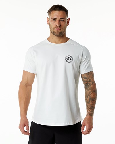 White Alphalete Fitted Performance Short Sleeve | 94305-UXDM